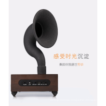 Vintage Wooden Bluetooth Mini Gramophone Speaker